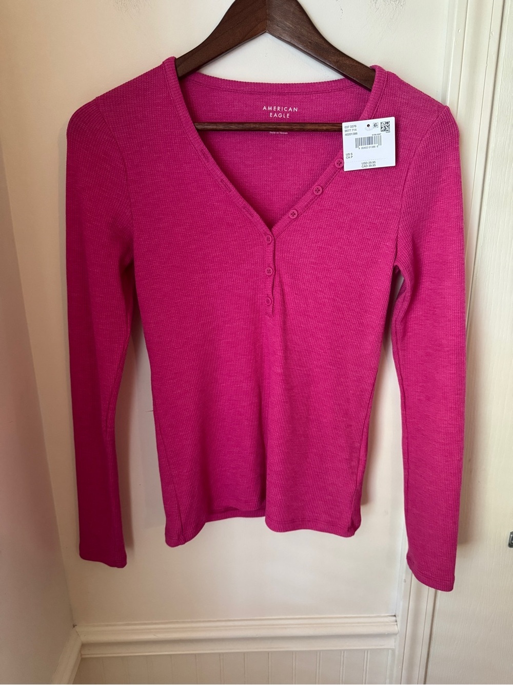 American Eagle Outfitters Fuchsia Henley Top Size Small New